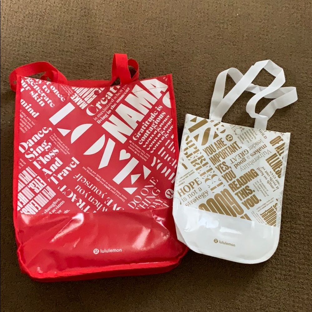 NWT bundle of lululemon reusable totes